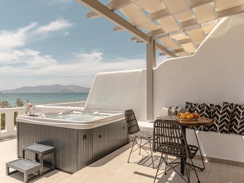 Almiriki Naxos Beachside Living 23