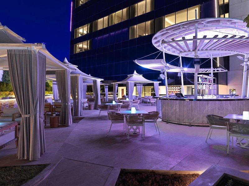 Sofitel Dubai Wafi 25