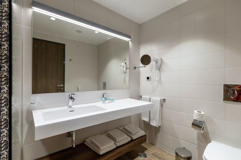 Astoria Mare 43 - Bathroom Example