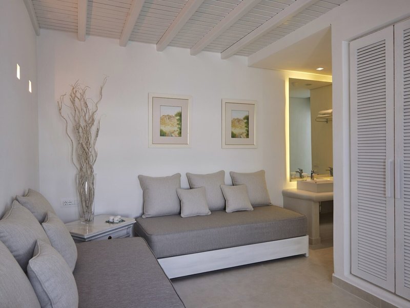 Petinos Beach Hotel 39