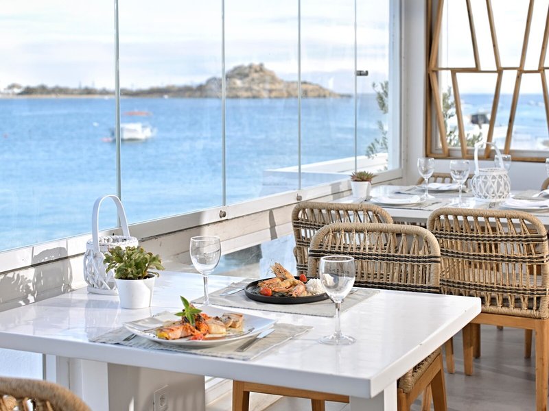 Petinos Beach Hotel 13