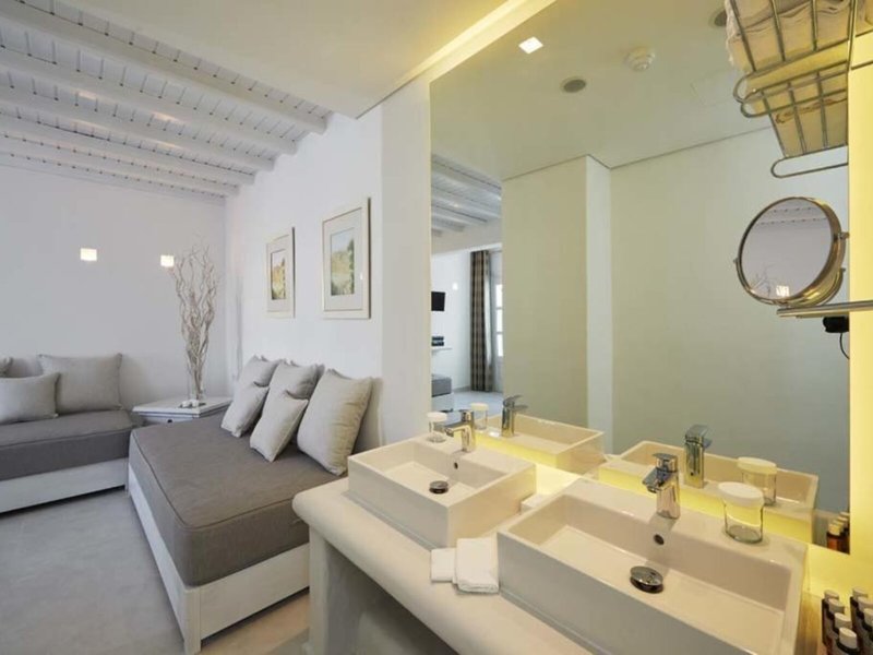 Petinos Beach Hotel 36