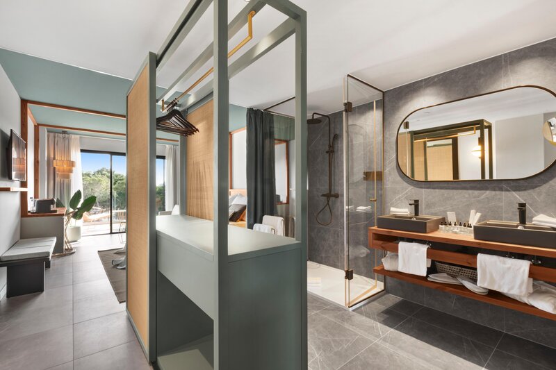 Aubamar Suites & Spa 38 - Bathroom Example