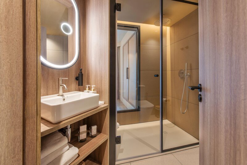 Aubamar Suites & Spa 39 - Bathroom Example