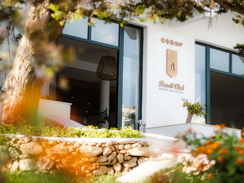 Hotel Apartamentos Beach Club Menorca 5