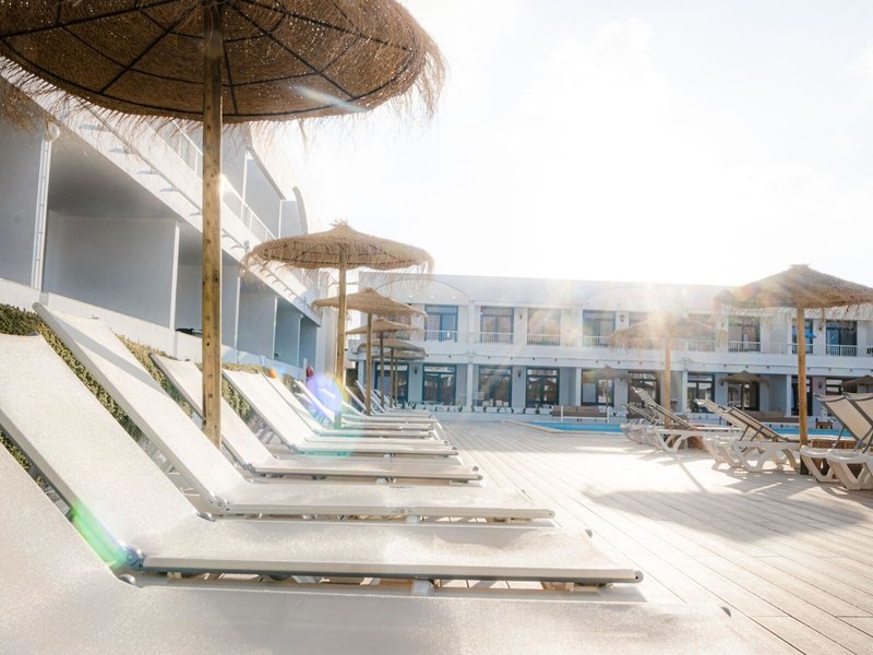 Hotel Apartamentos Beach Club Menorca 23