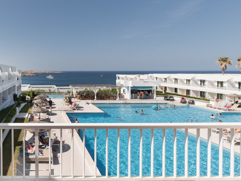 Hotel Apartamentos Beach Club Menorca 25