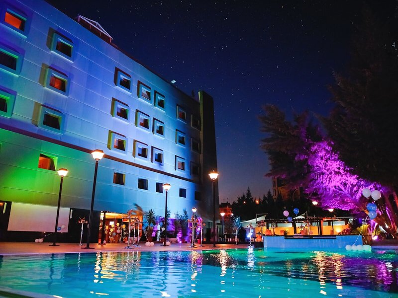 Geneva Hotel 3