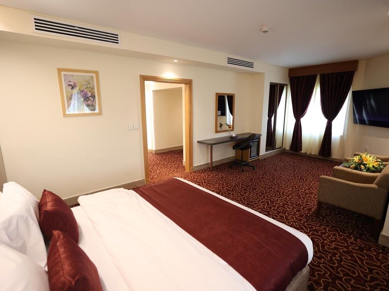 Geneva Hotel 20
