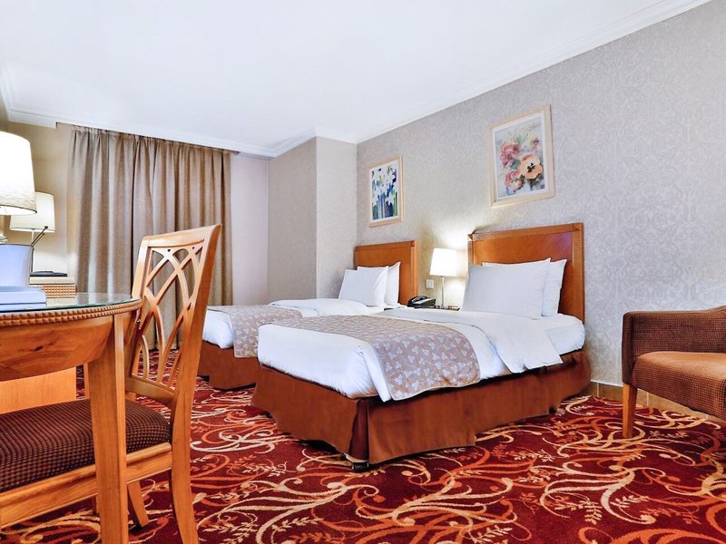Geneva Hotel 29