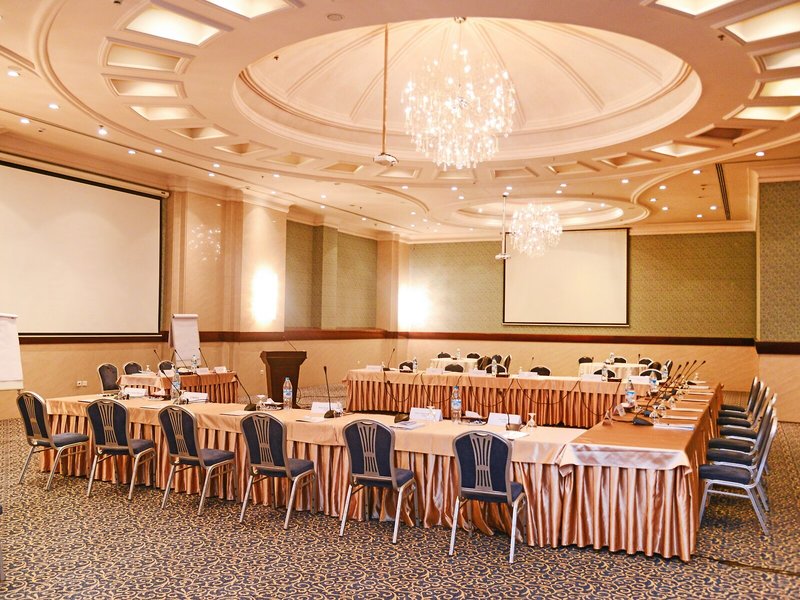 Geneva Hotel 32