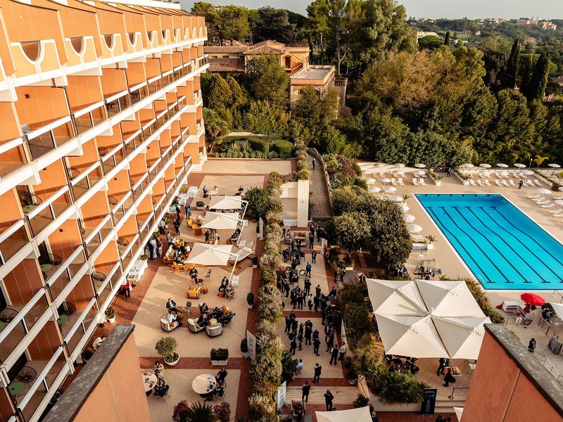 Atahotel Villa Pamphili 11