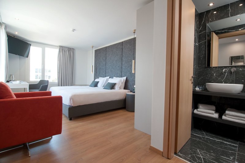 Athenaeum Smart Hotel 9