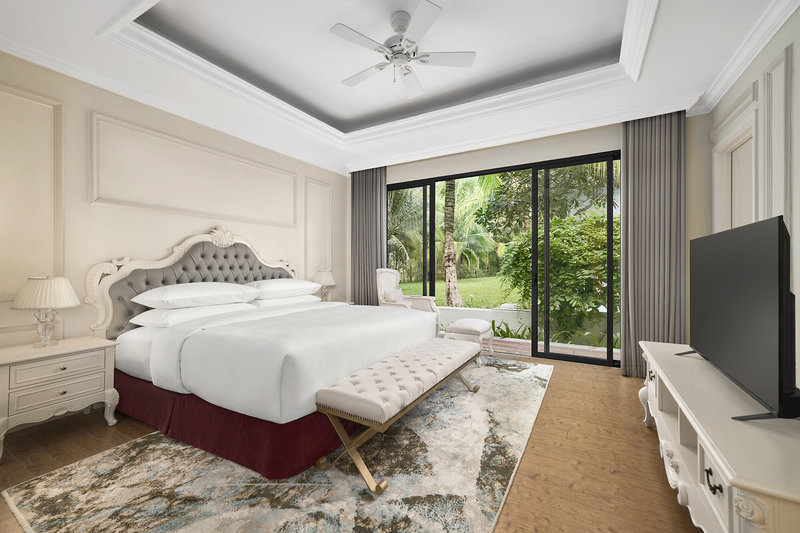 Nha Trang Marriott Resort & Spa, Hon Tre Island 12