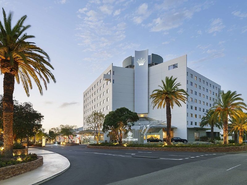 Crown Promenade Perth 3