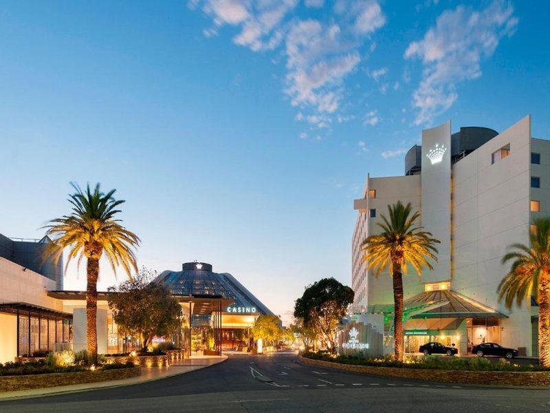 Crown Promenade Perth 4