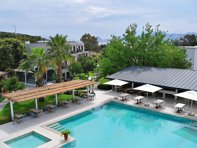 Dorman Suites Hotel 11