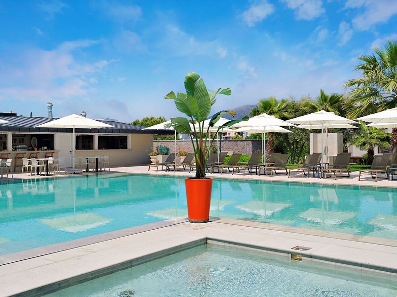 Dorman Suites Hotel 19