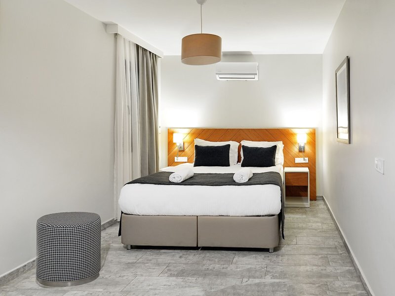 Dorman Suites Hotel 48