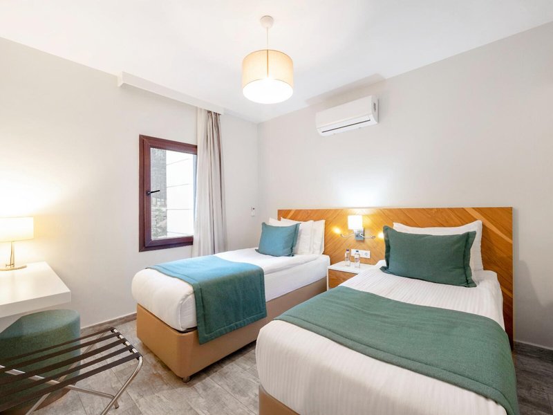 Dorman Suites Hotel 50