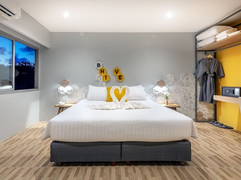 Beehive Boutique Hotel 12