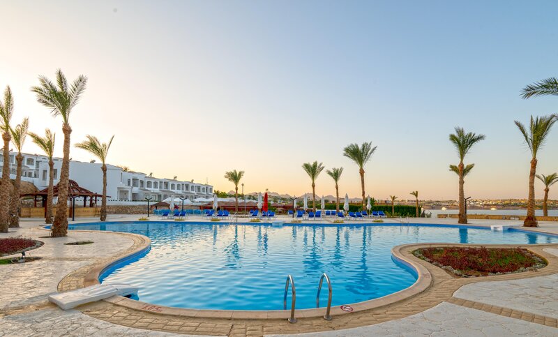 Coral Beach Resort Tiran 36