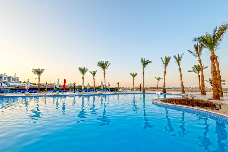 Coral Beach Resort Tiran 37