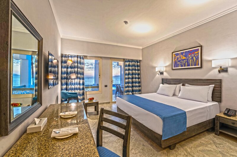 Coral Beach Resort Tiran 70