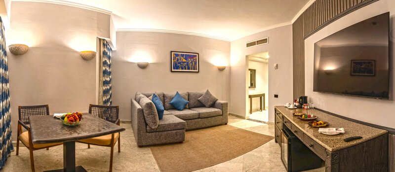 Coral Beach Resort Tiran 71