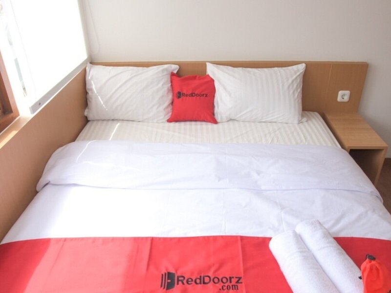 Urbanview Odori Residence Pondok Indah 4