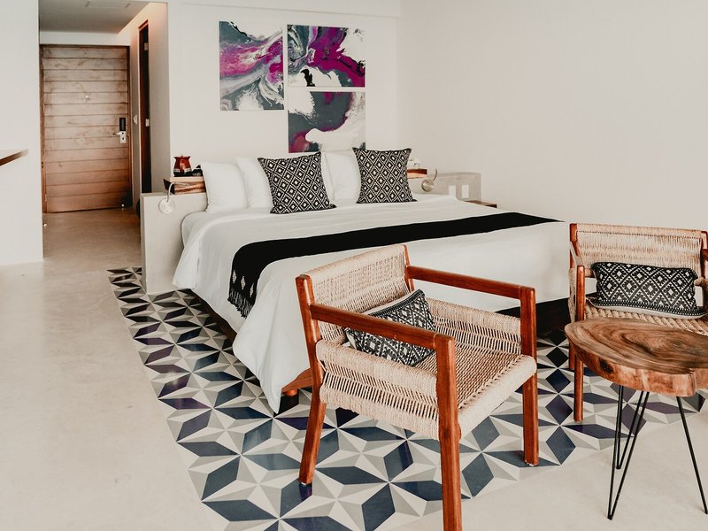 Hotel B Unique 41