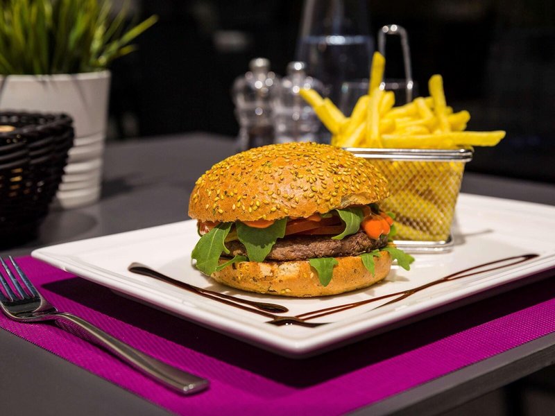 ibis Lausanne Crissier 7