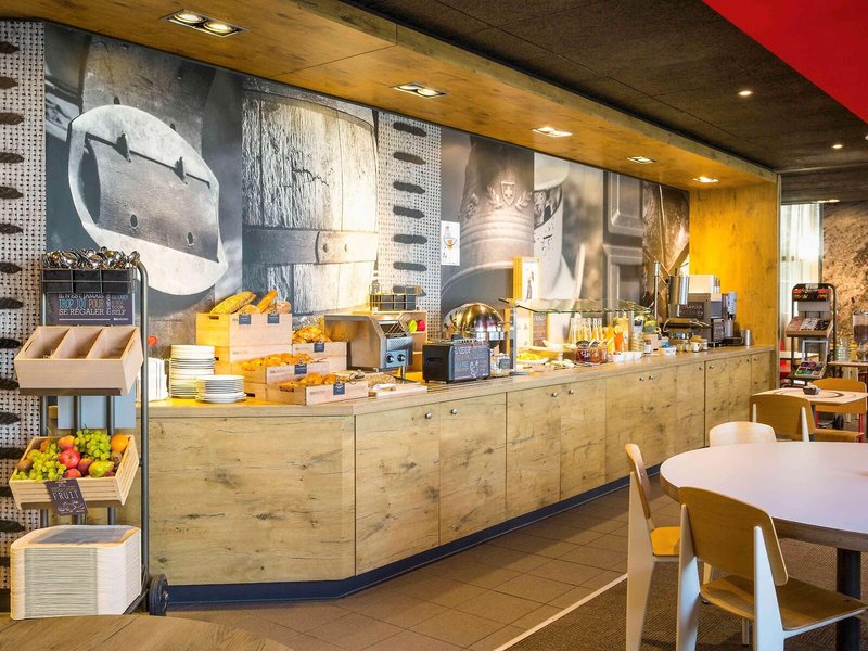 ibis Lausanne Crissier 11
