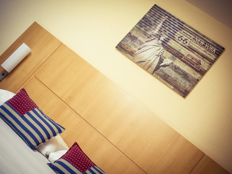 ibis Lausanne Crissier 18