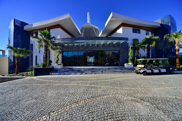 Elite Luxury Suite 11