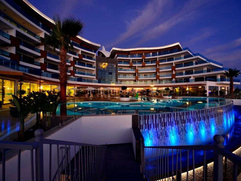 Elite Luxury Suite 3