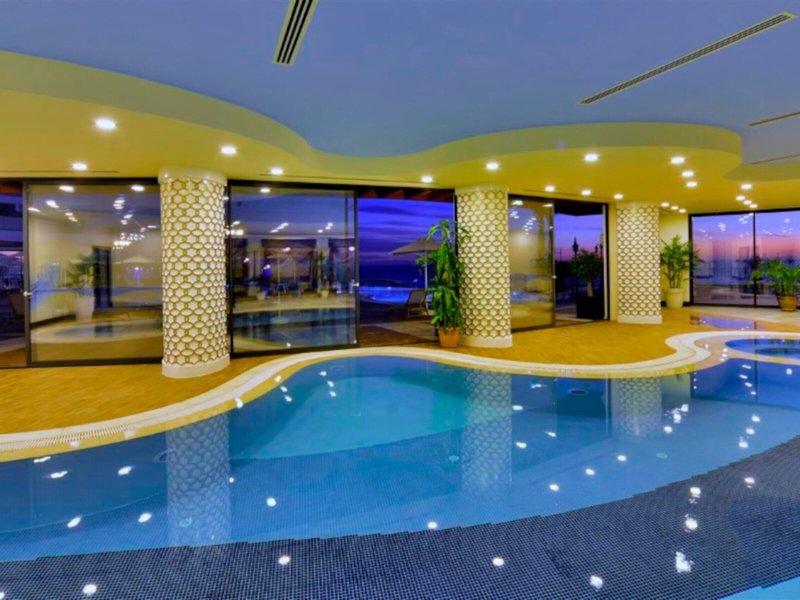Elite Luxury Suite 18