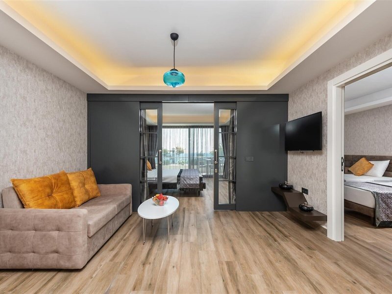 Elite Luxury Suite 47