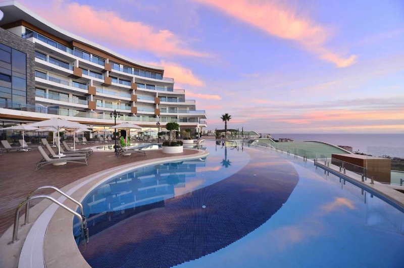 Elite Luxury Suite 2