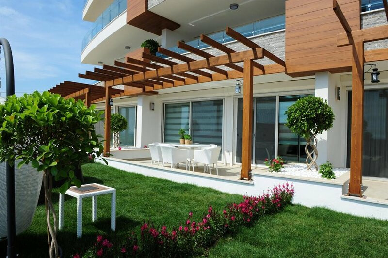 Elite Luxury Suite 10