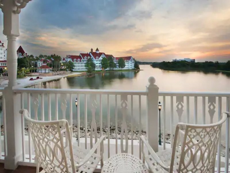 The Villas at Disney s Grand Floridian Resort & Spa 3