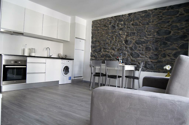 Apartamentos Funchal by Petit Hotels 1