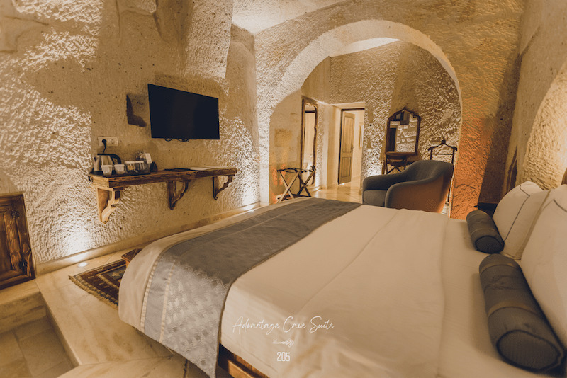 Nino Cave Suites 3
