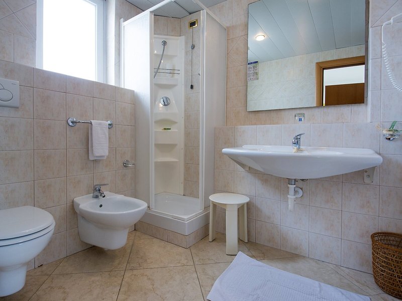 Joli Park Hotel 42 - Bathroom Example
