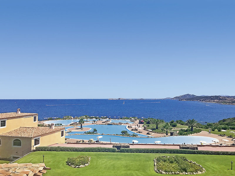 Colonna Beach Hotel 2