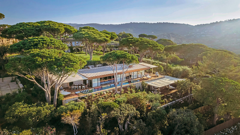 Lily Of The Valley Hotel