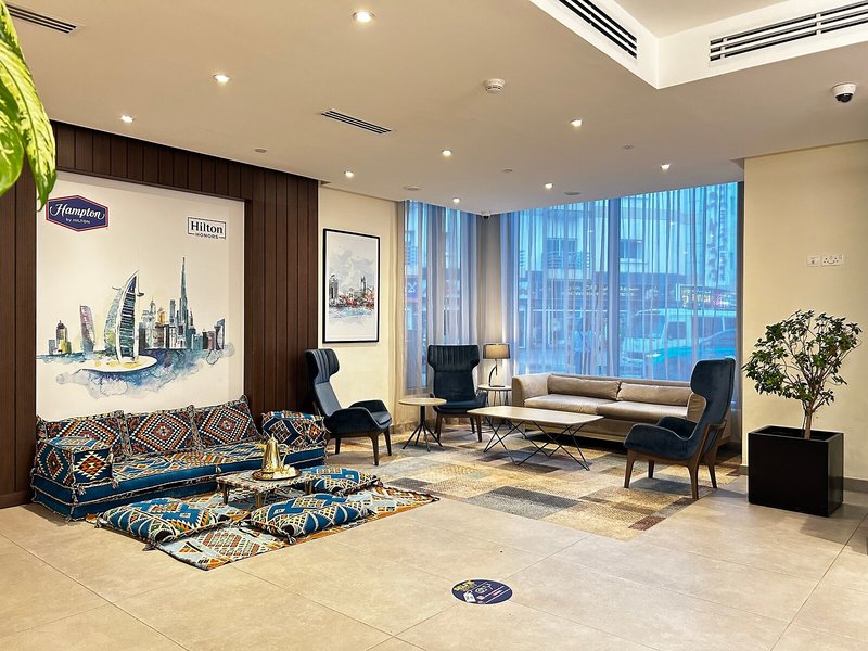 Hampton by Hilton Dubai Al Barsha 9