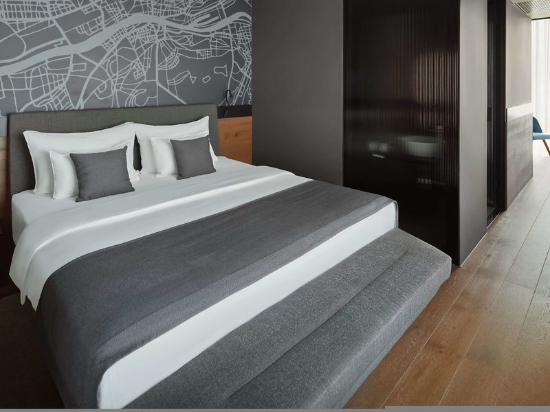 International Business Hotel 29 - Room Example