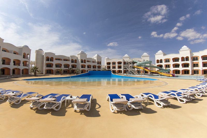 Naama Waves Hotel 10