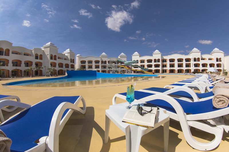 Naama Waves Hotel 11